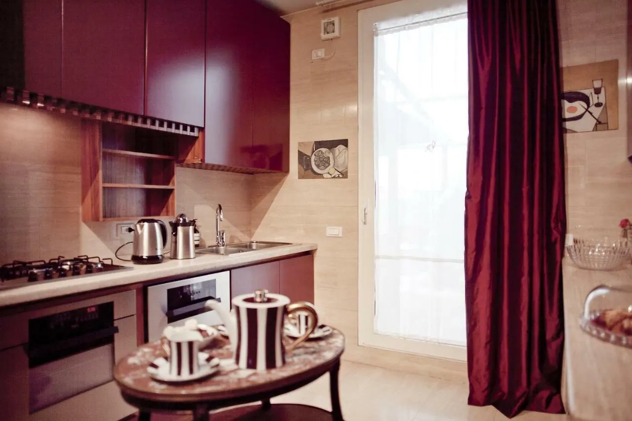 Il Garofano Rosa Apartment Verona Italy