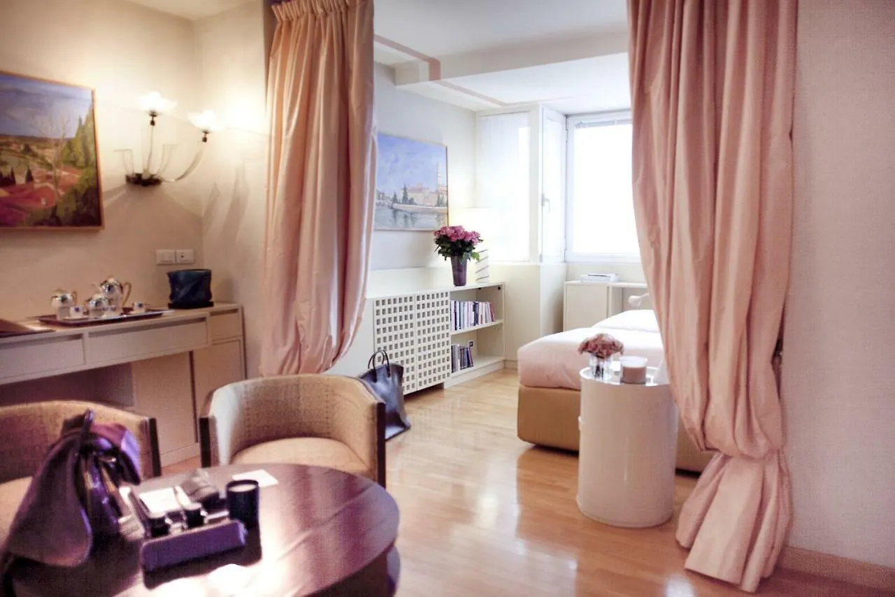 Il Garofano Rosa Apartment Verona