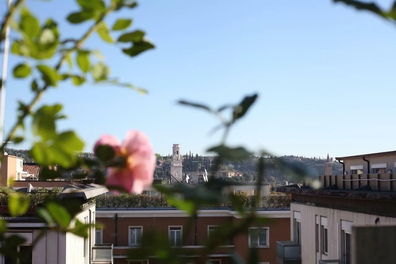 Il Garofano Rosa Apartment Verona